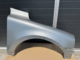 Blatník Volvo XC90 D5 AWD pravý přední, kód barvy 47700