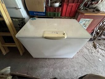 Mrazák Electrolux ECM22131W / BMI 230