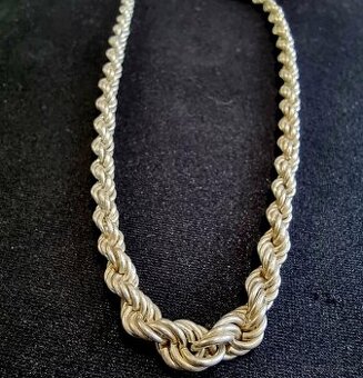 Dámský starožitný stříbrný řetízek na krk-vazba Valis