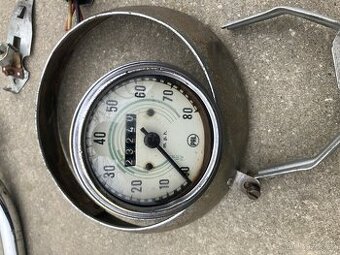 jawa tachometr exportní v mílích za hodinu