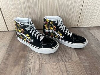 Botasky Vans kotníkové vel 39
