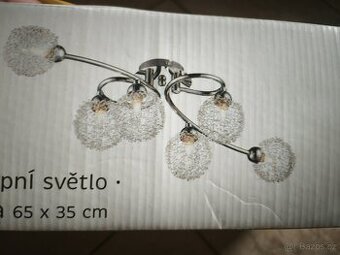 Krásné stropní svítidlo