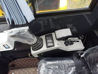 Minibagr Digger D120 3 Y J C