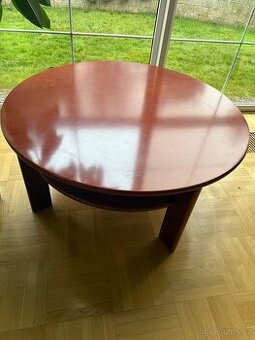 Dřevěný konferenční stolek, bez vad