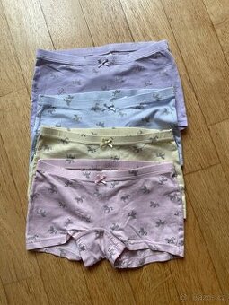 Dívčí kalhotky boxerky sada 4 ks vel. 110 / 116 nové