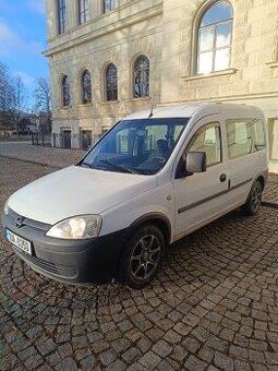 Opel Combo Tour