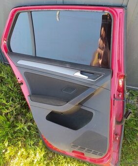 VW Golf 7 VII hatchback zadní dveře leve Golf 7 5G0 5G4 5GE
