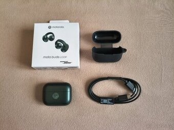 Nová sluchátka Motorola Moto Buds Loop .