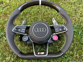 AUDI R8 VOLANT SPORTOVY - START/STOP DRIVE SELECT - 1