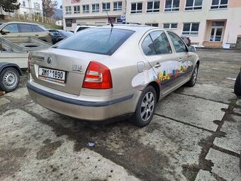 Škoda Octavia, 1,6 benzín