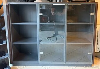 luxusní kancelářský nábytek Status