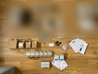 Easydoor domovní zvonek převodníky, zdroje, čipy, různé, mix