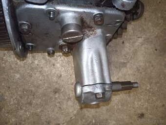 Indian scout převodovka