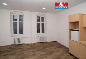 Pronájem kanceláře s koupelnou, 31m2, Ostrava, ul. Chopinova