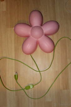 IKEA dětské světlo Smila ve tvaru kytky