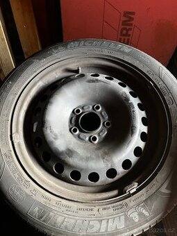 Kola s pneu michelin  205/55/16 letní ford focus