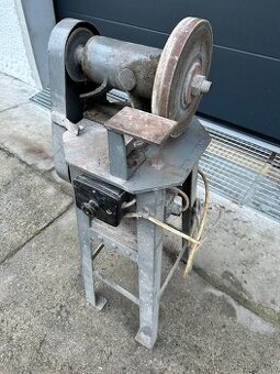 Stojanova bruska 380v