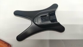 Predám stojan k blesku Nikon SB-900