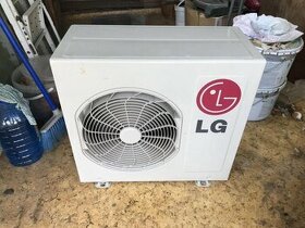 Klimatizace LG LG E12EM UA3. Vnitřní a venkovní jednotka.