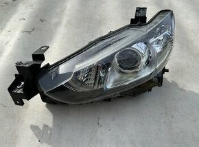 Mazda 3 BM, levé přední světlo