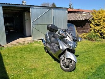 Suzuki Burgman 650 (2010)