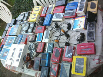 Staré Retro osobné Kazetové Prehrávače "WALKMANY" r.1989..