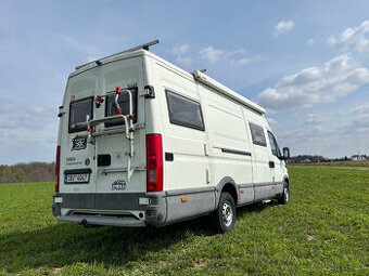 Iveco Daily 35 S / 13 - obytný speciál