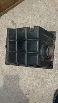 Kryt vzduchového filtru Mercedes w202 220 diesel