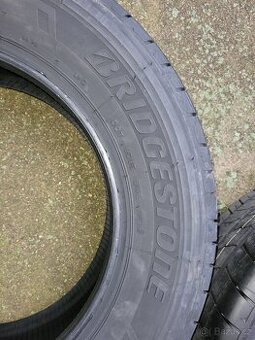 VW Transporter - nové letní PNEU 16" _