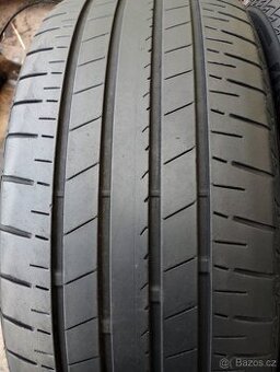 Použité letní pneumatiky Bridgestone 225/45 R19 92W