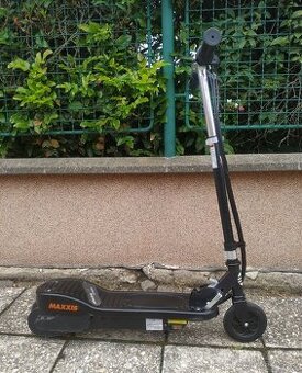 Elektrická kolobežka + čtyřlístek zdarma