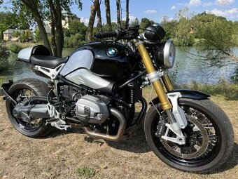 BMW R nine T