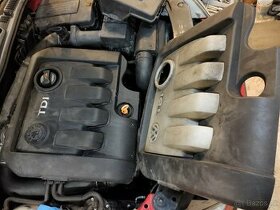 kryt motoru na VW