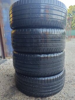 225 55 R17