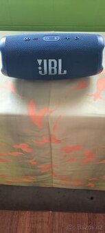 JBL Charge 5