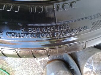 Toyota Yaris.....ALU kola,letní ...185/55r15 82v