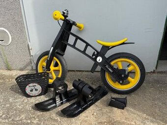 Odrážedlo FirstBIKE s doplňky