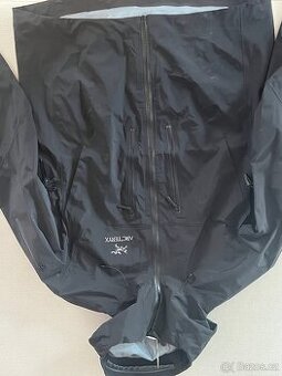 Bunda Arcteryx SV