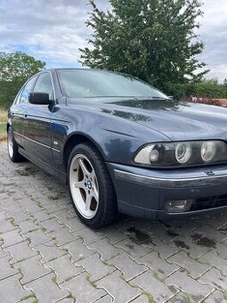 BMW 528i e39