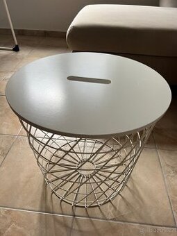 Bílý stoleček s úložným prostorem IKEA