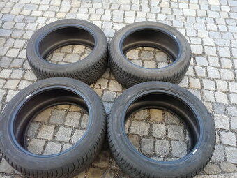 ZIMNÍ PNEU NOKIAN 245/45R18