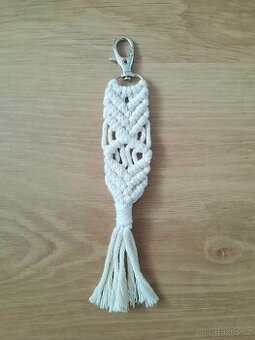 Macarmé přívěsek - 1