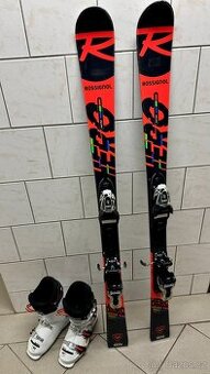 Juniorské lyže a přezkáče - Rossignol