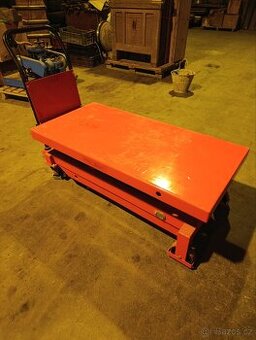 Vysokozdvižný vozík