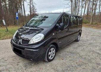 Renault Trafic 2.0 dCi 115 FAP Grand Passenger Black Edition