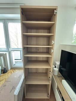 Knihovna ikea, vz. bíle moř. dub, 60x40x192 cm