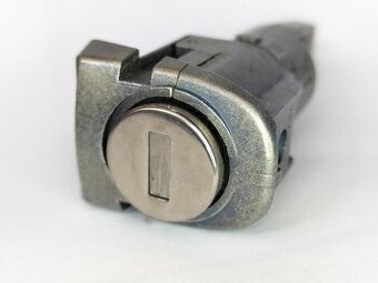 Zámek Škoda Octavia 2 + postavení na váš klíč.  Škoda Octavi