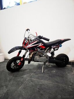 Dětská benzínová 2takt 49ccm motorka