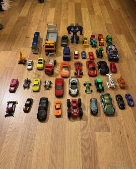 Auta a jiné hračky