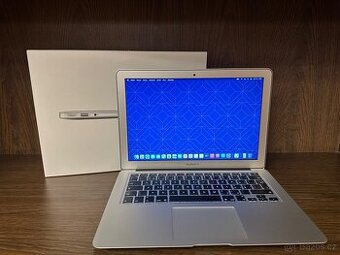 đź’» NabĂzĂm k prodeji: Apple MacBook Air 13,3” - 1